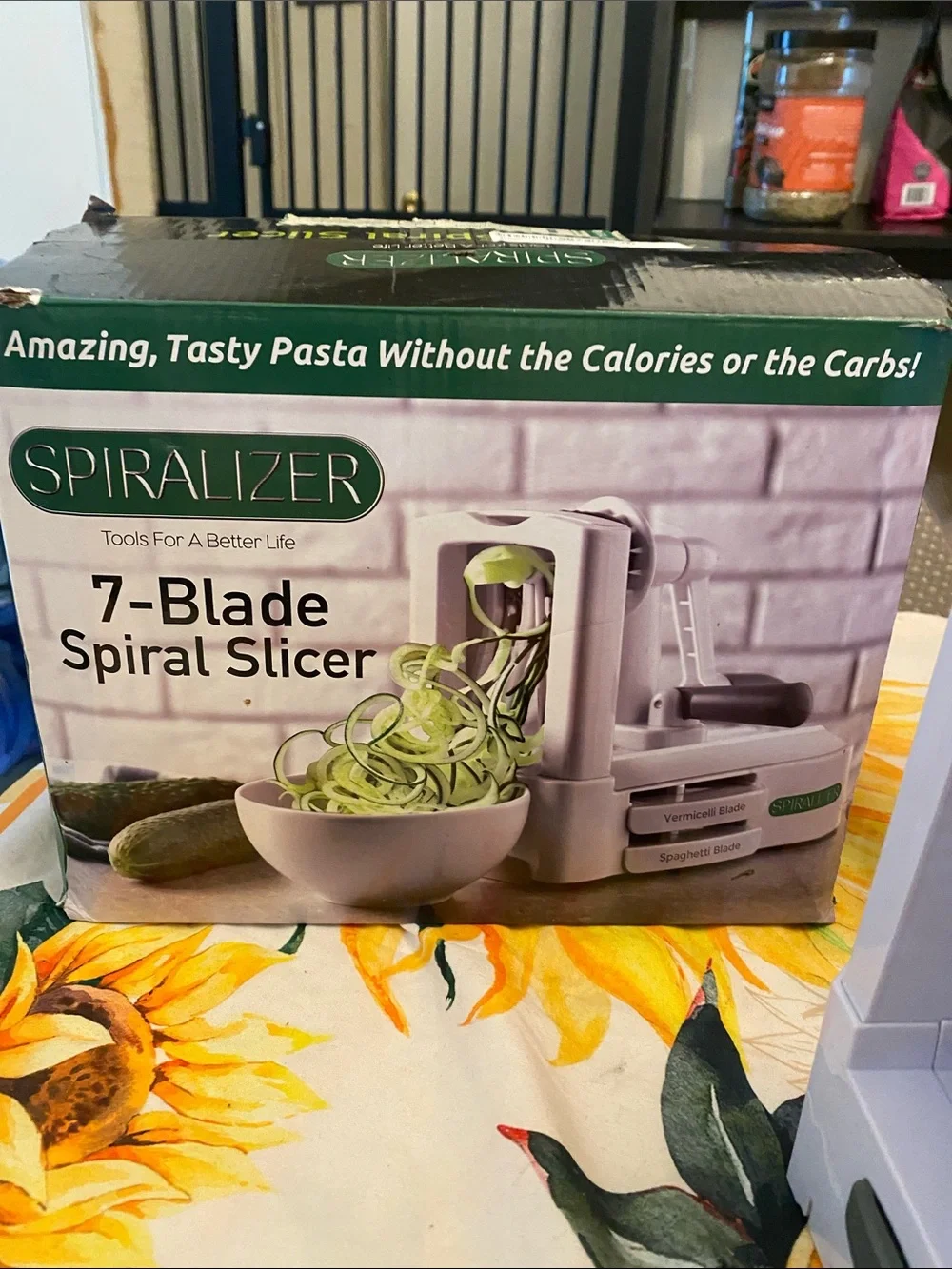 Spiralizer 7-Blade Spiral Slicer in White & Green